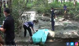 Mayat Misterius Dipinggir Sungai, Susah Dikenali Wajahnya - JPNN.com