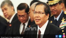 Berkicau soal Giant, Carrefour dan KS, Rizal Ramli Malah Disebut Pantas Dipecat jadi Menteri - JPNN.com