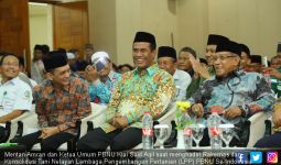 PBNU Apresiasi Kinerja Mentan, Kiai Said Aqil: Pak Amran Sudah Mati-matian Membela Petani - JPNN.com
