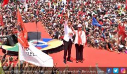 Kampanye di Cirebon, Jokowi Masih Andalkan Tiga Kartu Sakti - JPNN.com