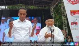 Berkampanye Bareng Jokowi, Kiai Ma'ruf Baca Doa Lagi - JPNN.com