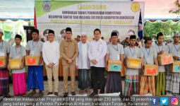 Pesantren Kembangkan Pertanian Melalui KSTM di Bangkalan - JPNN.com