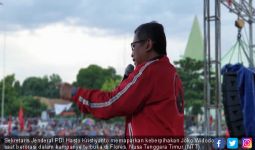 Hasto Paparkan Keberpihakan Jokowi Saat Berkampanye di Maumere - JPNN.com