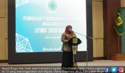 Wujudkan Bogor Berkeadaban, Bupati Ade Yasin Bantu Legalitas Ponpes - JPNN.com