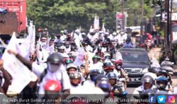 Ribuan Relawan Buruh Sahabat Jokowi Padati GBK - JPNN.com