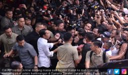 Usai Pidato Kemenangan, Jokowi Diadang Ratusan Orang - JPNN.com