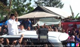 Emak-Emak Hambalang Semangati Prabowo usai Mencoblos - JPNN.com