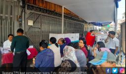 Ditolak KPPS, Puluhan Mahasiswa dan Warga Menggeruduk Kantor Kelurahan - JPNN.com