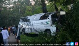 Bus Rombongan Pelajar Kecelakaan, Dua Siswa Tewas - JPNN.com