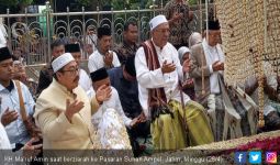 Kiai Ma'ruf Amin Kembali Berziarah ke Pesarean Sunan Ampel - JPNN.com