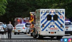 Penembakan Massal di Kampus UNC, Dua Mahasiswa Tewas - JPNN.com