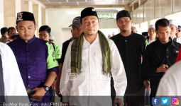 Jadi Tersangka Pencucian Uang, Ustaz Bachtiar Nasir Belum Penuhi Panggilan Bareskrim - JPNN.com