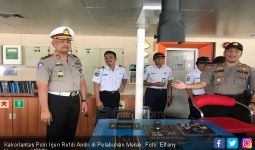 34 Kapal di Merak Beroperasi 24 Jam demi Pemudik - JPNN.com