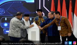 Jokowi: Ekonomi Syariah Motor Pertumbuhan Ekonomi Nasional - JPNN.com