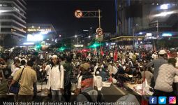 Orator Demo di Bawaslu: Yang di Depan Imam Tolong Minggir Kalau Tak Mau Disalatkan - JPNN.com