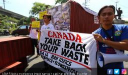 Filipina dan Kanada Ribut Gara-Gara Popok Bekas dan Sampah Rumah Tangga - JPNN.com