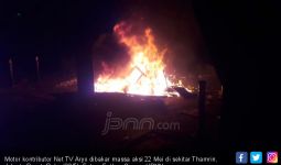 Pospol Thamrin dan Motor Wartawan Dibakar Massa Aksi 22 Mei - JPNN.com