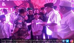 Rayakan Ultah ARJ, Foreder Santuni 1.500 Anak Yatim dan Duafa - JPNN.com