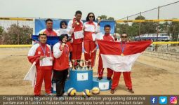 Membanggakan! Prajurit TNI Sapu Bersih Seluruh Medali Emas pada Kejuraaan Unifil Bola Voli Pantai - JPNN.com