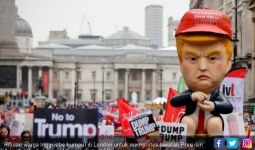 Ditolak Warga Inggris, Trump Naik Helikopter ke Istana Buckingham - JPNN.com