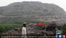Gunung Sampah Setinggi Taj Mahal Ancam Warga Ghazipur - JPNN.com