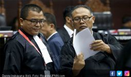 Baca Gugatan Prabowo - Sandi, Denny Indrayana Sebut Jokowi Sewenang-wenang Gunakan Kekuasaan - JPNN.com
