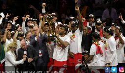 Ukir Sejarah, Toronto Raptors Rebut Juara NBA di Kandang Golden State Warriors - JPNN.com