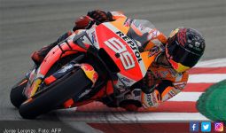 Biang Insiden MotoGP Catalunya, Lorenzo Minta Maaf ke Dovizioso, Vinales dan Rossi - JPNN.com