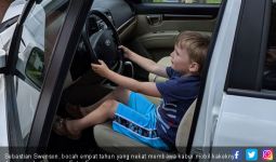 Demi Permen, Bocah Empat Tahun Nekat Bawa Kabur Mobil Kakeknya - JPNN.com