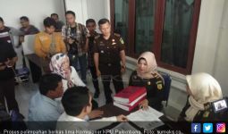 Berkas 5 Komisioner KPU Palembang Dilimpahkan ke Kejari - JPNN.com