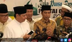Presiden Jokowi Beri Sinyal Dukung Airlangga Tetap Pimpin Golkar - JPNN.com