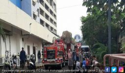 ITC Depok Kebakaran, Pengunjung Berhamburan - JPNN.com