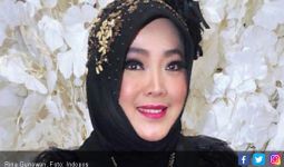 Rina Gunawan Sempat Dirawat Seminggu di ICU Sebelum Meninggal Dunia - JPNN.com