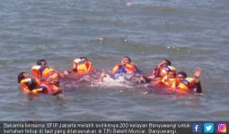 Bakamla Latih Nelayan Banyuwangi Bertahan Hidup di Laut - JPNN.com