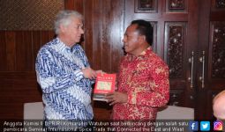 Komarudin Watubun Ajak Semua Pihak Kembalikan Kejayaan Maluku - JPNN.com