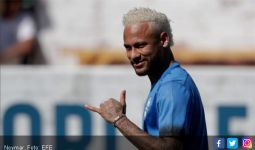 Video Leonardo Jabat Tangan Semua Pemain PSG, Kecuali Neymar - JPNN.com