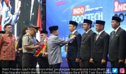 TGB Zainul Majdi Raih Penghargaan Bergengsi dari Jokowi - JPNN.com