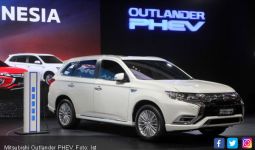 Mitsubishi Outlander PHEV Resmi Cari Peruntungan di Filipina - JPNN.com