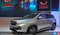 Wuling Almaz Jadi Mobil Favorit Pengunjung GIIAS 2019 - JPNN.com