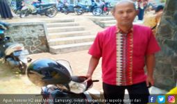 Demi Munas Linggarjati, Honorer K2 Nekat Naik Sepeda Motor dari Lampung - JPNN.com