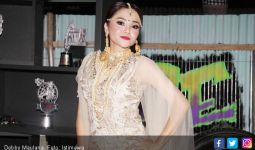 Debby Maulana Kesulitan Menyanyi Rock Dangdut - JPNN.com