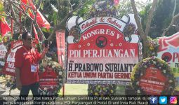 Lihat, Ada Karangan Bunga dari Prabowo Subianto Untuk Kongres V PDIP - JPNN.com