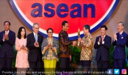 Jokowi: Gedung Ini Mencerminkan Spirit Baru ASEAN - JPNN.com