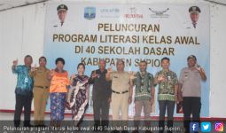 Prudential Indonesia Hadirkan Program Literasi Kelas Awal untuk Anak-anak di Papua - JPNN.com