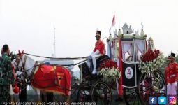 Kereta Kencana Ki Jaga Raksa Pengantar Bendera Pusaka, Kebanggaan Masyarakat Purwakarta - JPNN.com