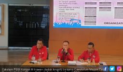 Caketum PSSI Iwan Bule Kenalkan Calon Waketumnya, Siapa? - JPNN.com