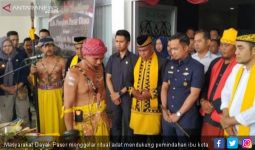 Lihat, Warga Dayak Paser Gelar Ritual Adat Dukung Pemindahan Ibu Kota - JPNN.com