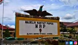 Massa Bakar Kantor Majelis Rakyat Papua - JPNN.com