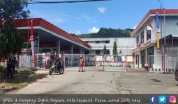 PascaRusuh, Pertamina Kembali Salurkan BBM di Jayapura dengan Pengawalan - JPNN.com