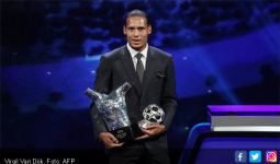Singkirkan Ronaldo dan Messi, Virgil Van Dijk jadi Pemain Terbaik UEFA 2019 - JPNN.com